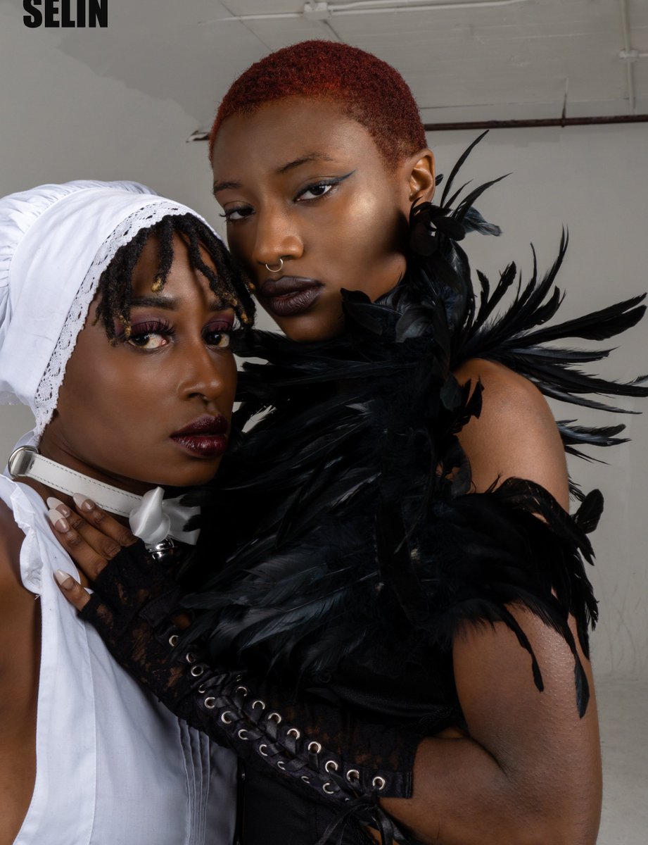 Redo_Redux's tweet photo. Photographed by me for SELIN Magazine ISSUE 10 VOL. 56

 #photographyaddict #blackphotographers #blackvictorian #photographylovers #photographylust  #publishedphotographer #victorianphotography #blackswan #maitresse #frenchmaid #storyphotography #nymodels #njmodels #melaninmagic https://t.co/Eozq8yF6VO
