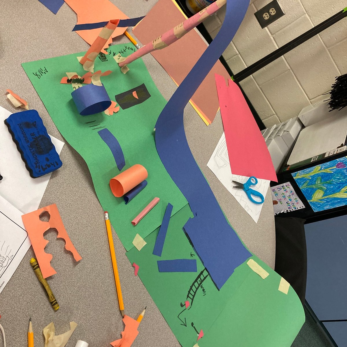 BCSDTechTeam's tweet photo. 2nd grade S's in Mrs. Edmonds' class at Boulder Bluff @bcsdschools read The Amazing Turkey Rescue, then worked together to create obstacle courses to keep turkeys from becoming part of Thanksgiving dinner. "Operation turkey rescue" was a success! #BCSDInnovates #designthinking https://t.co/ki0qsYfW46