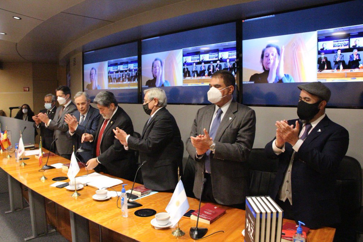 Colegio de Notarios CDMX tweet media