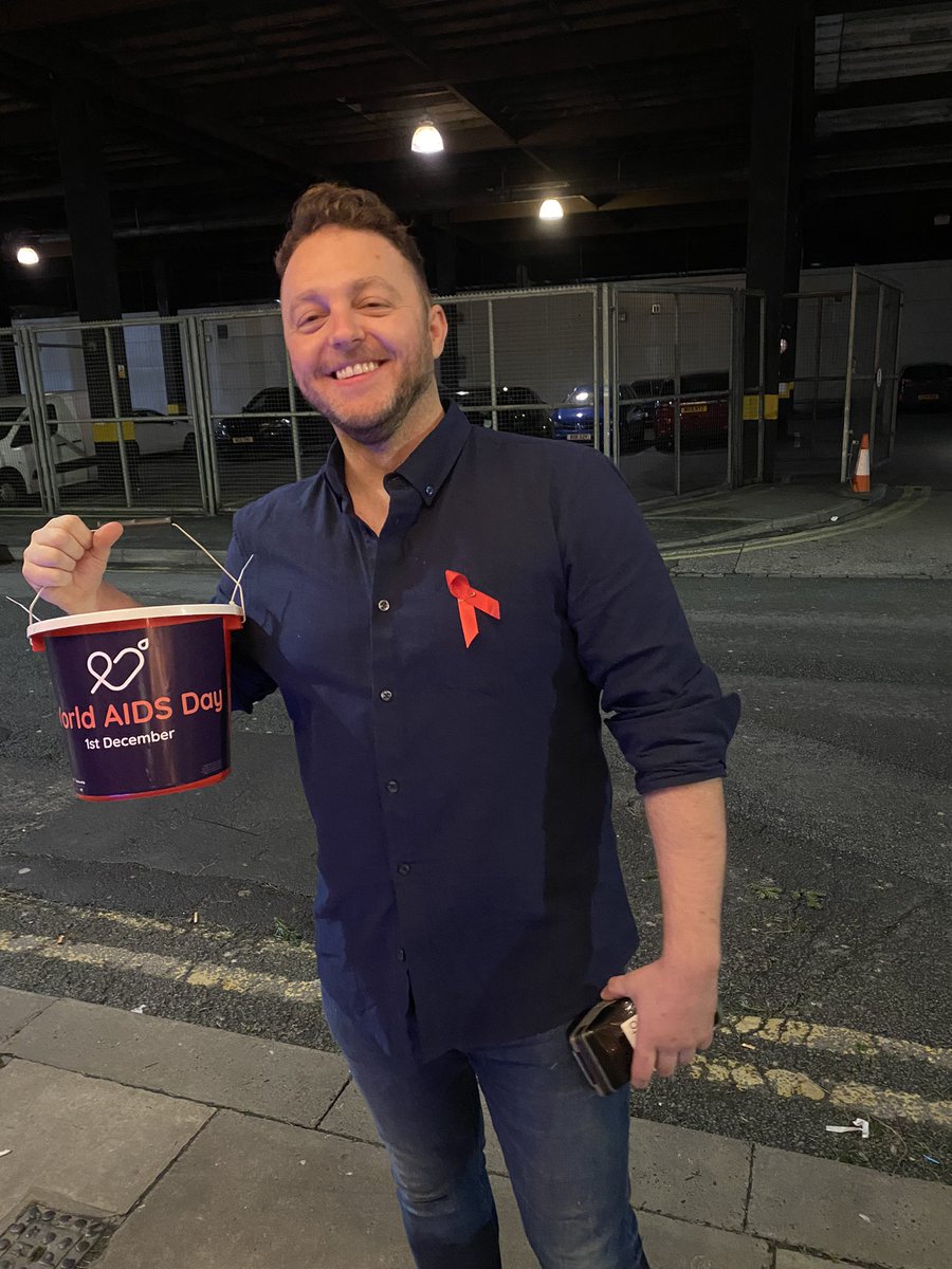misterknight's tweet photo. This bloke (@NickEagleMCR) is an amazing fundraiser for @GeorgeHouseTrst and this #WorldAidsDay2021 he and the team have surpassed themselves in their support of tackling #HIV https://t.co/gFJ7Zkhero