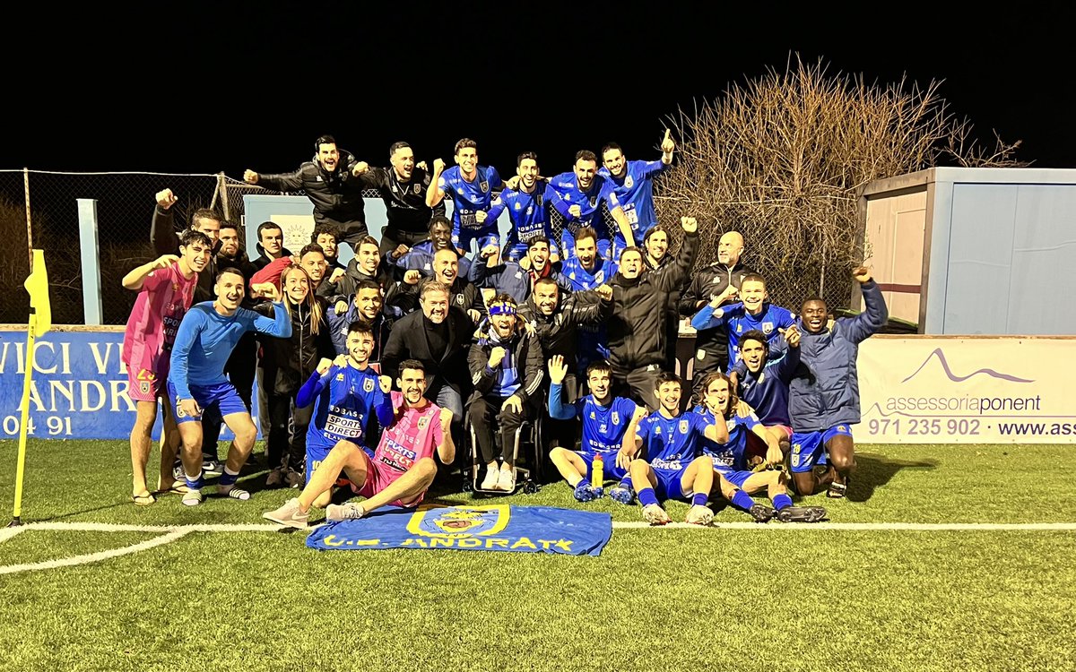 ce_andratx's tweet photo. 😴 PERO ESTO QUE EEEEES 

CE.Andratx 2-1 @RealOviedo https://t.co/wW9cChUg76