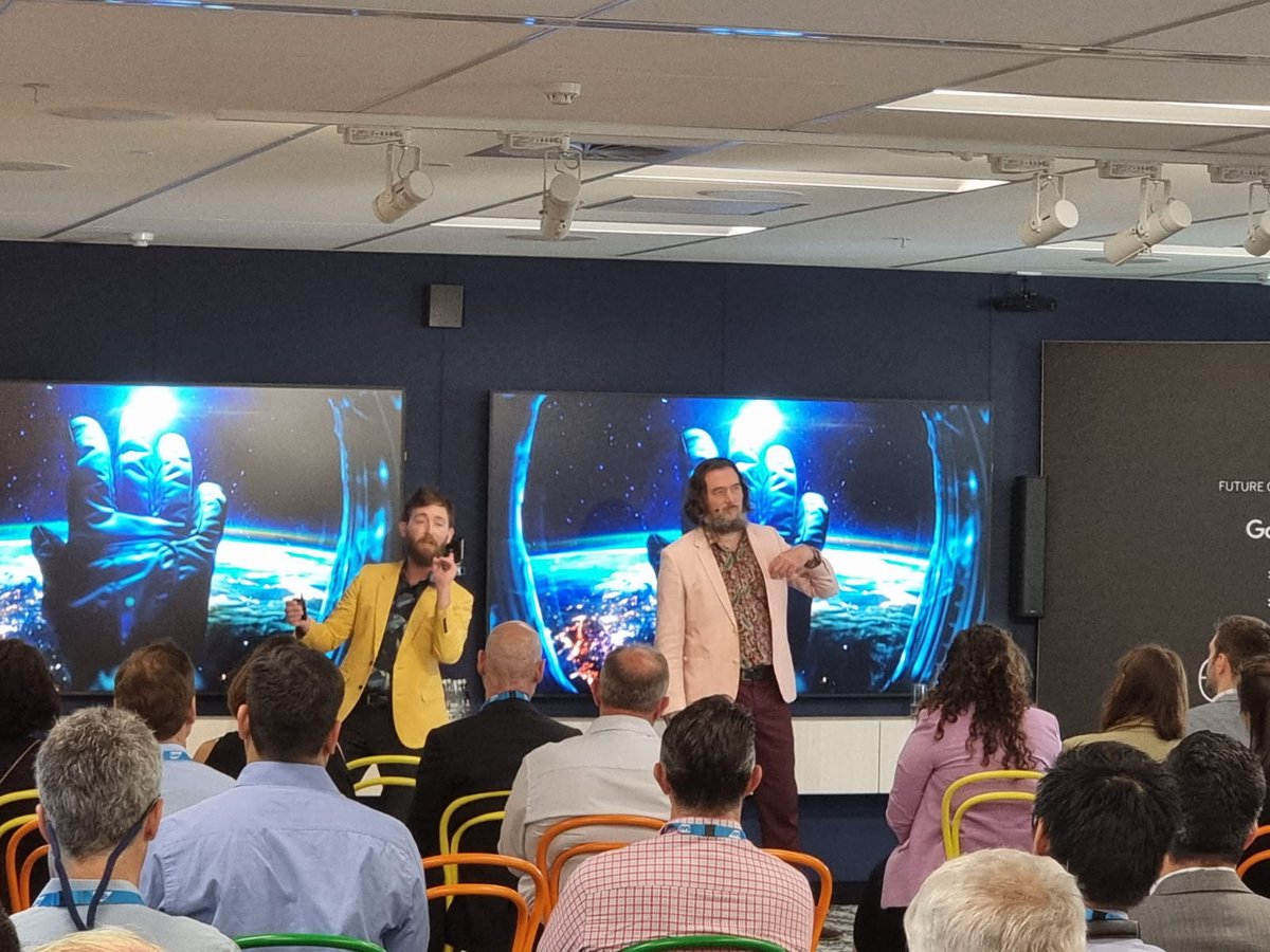 Rushenka's tweet image. Excited to kick off Effect in Sydney. Future Crunch starting the show talking about the need for AQ. What&apos;s AQ? Adaptability Quotient. Gosh have we done alot of that recently! #innovatewitheffect