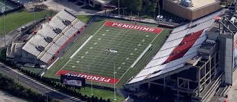 glinberger36's tweet photo. After a great phone call with @fbcoachdp , I am blessed to have received a D1 offer from Youngstown State! 🔴⚪️🐧 #GritU @CoachNardo27 @NickolRobert @STVMFootball https://t.co/z8eXdwC6mi