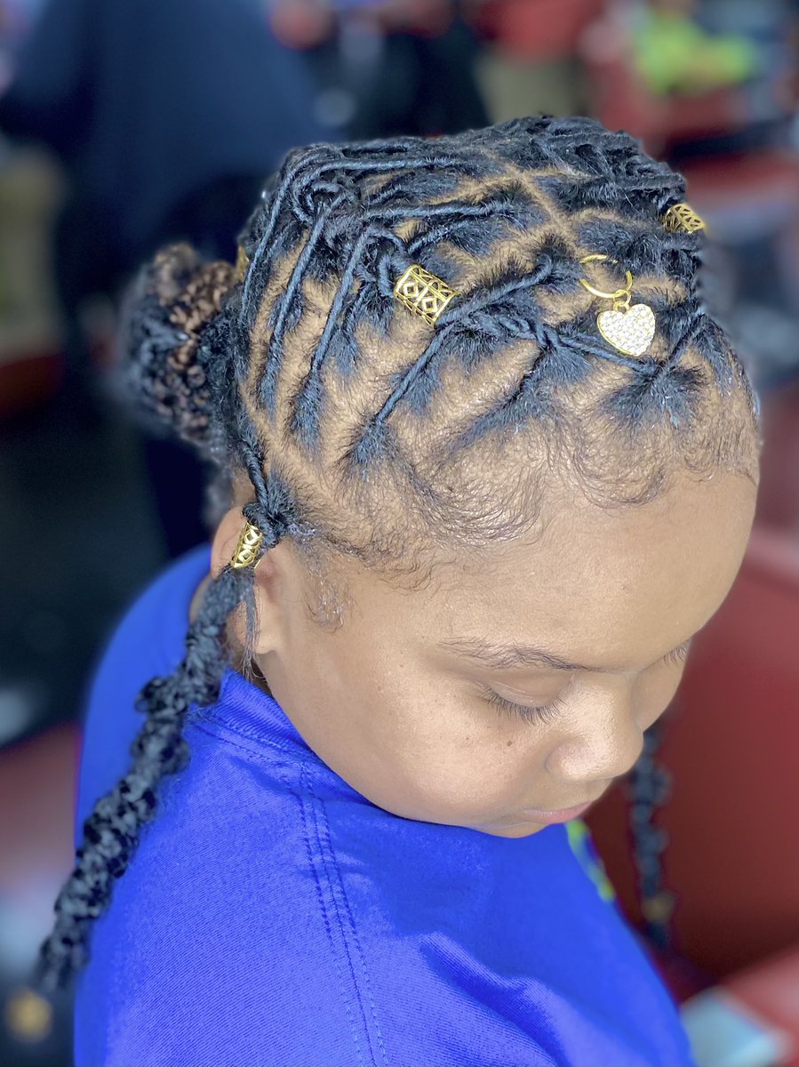 iLoc_Smith's tweet image. This is my Loc Apprentice. We service the south jersey, Philly, and Delaware areas. We are here for your retwist &amp;amp; style needs. We don’t say dreadlocks!