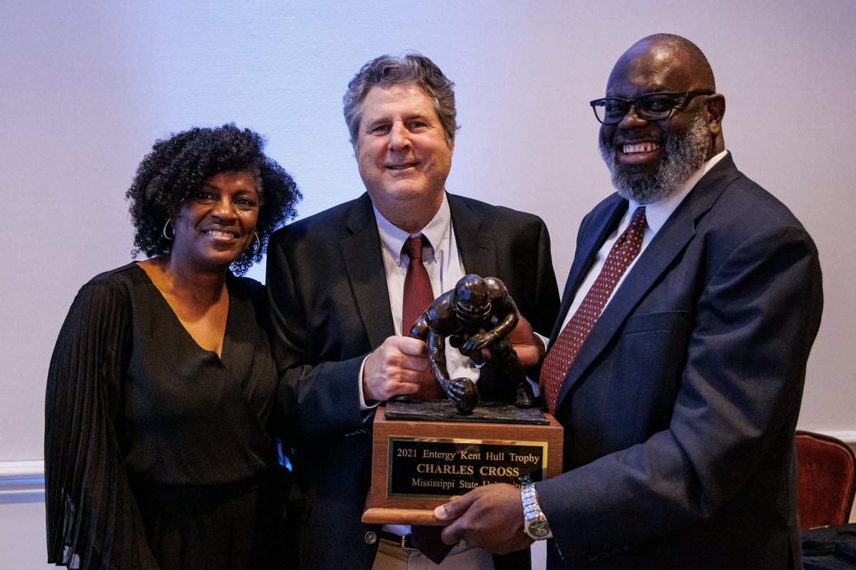 MSU was well represented by <a href="/Wrogers__2/">Will Rogers</a>, his family, and the family of Kent Hull Trophy winner <a href="/CharlesC_67/">Charles Cross</a> at the <a href="/MsSportsHoF/">Mississippi Sports Hall of Fame & Museum</a> and <a href="/CSpire/">C Spire</a> Conerly Trophy presentation. Awesome having <a href="/Coach_Leach/">Mike Leach</a> in attendance to support his players during a busy week on the recruiting trail.