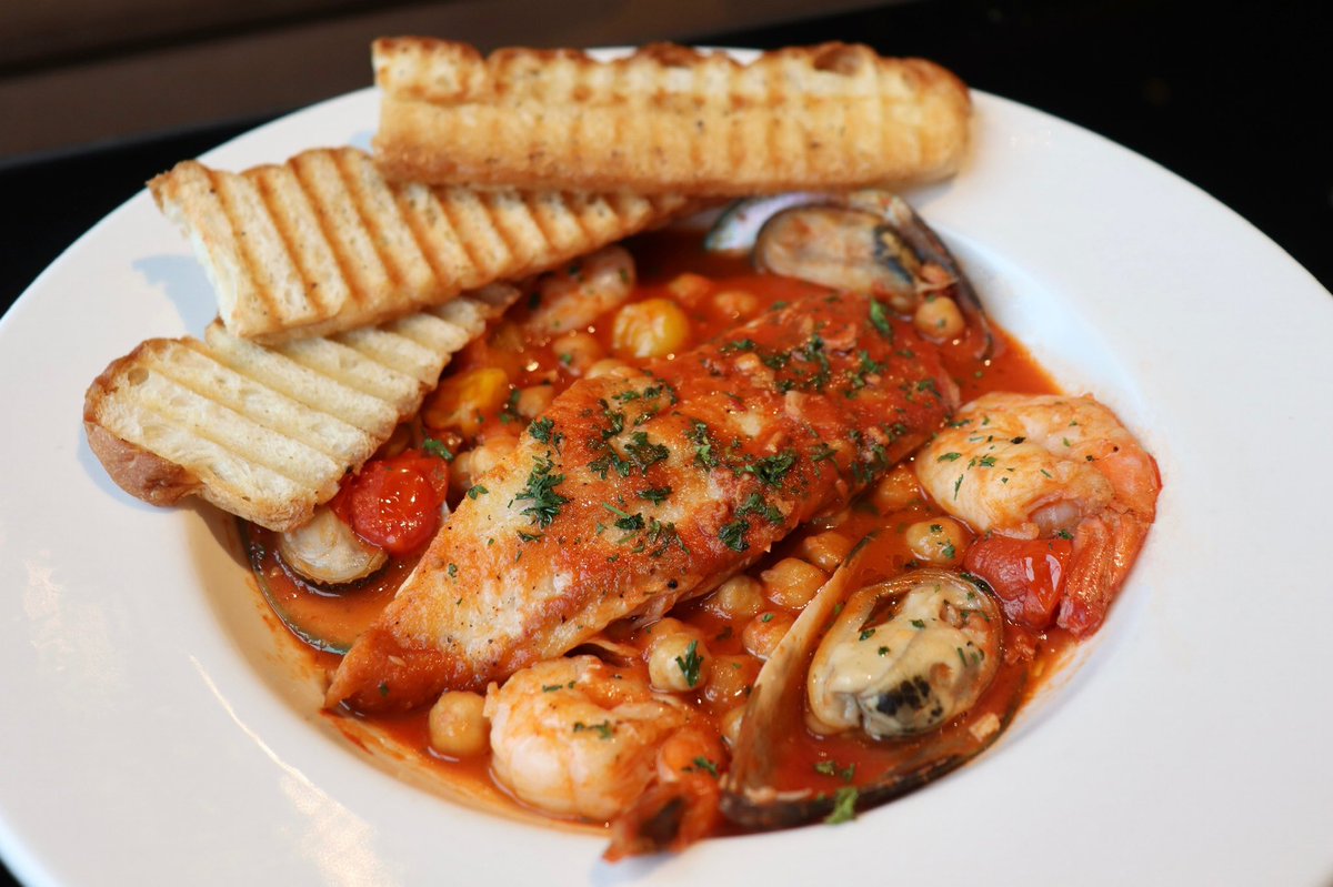 Just a friendly reminder that we are now open 7 days a week for dinner. And while you’re here, be sure to try the Seafood Cioppino! 
#CafeZincMidland #findyourelement #downtownmidlandmi #downtownmidland #gogreatlakesbay