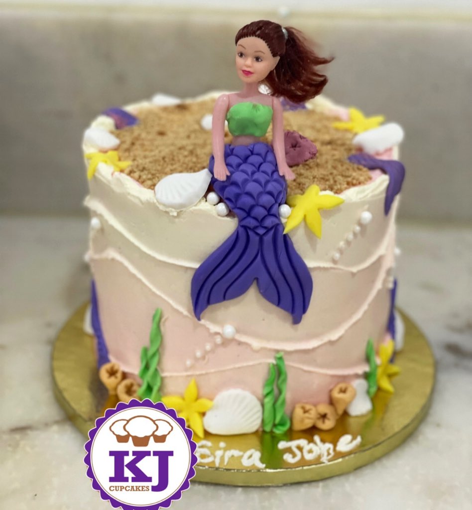KJcupcakess's tweet photo. Little mermaid came out to play! #KJcupcakes #Homemade #mermaidcake #Gambia #africa https://t.co/djXexIykMf