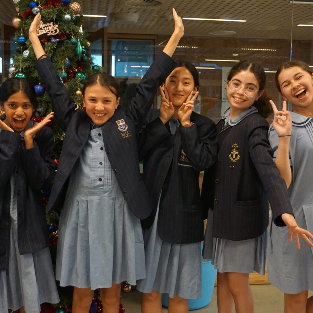 7A Debaters Take Out Archdale Grand Final!

Last week was the Grand Final of the Archdale Debating Competition. Congratulations to our 7A team (Amelia, Umaiza, Anna, Harriet and Elena ) which was victorious over Kambala to take out the Grand Final. #mlcschool