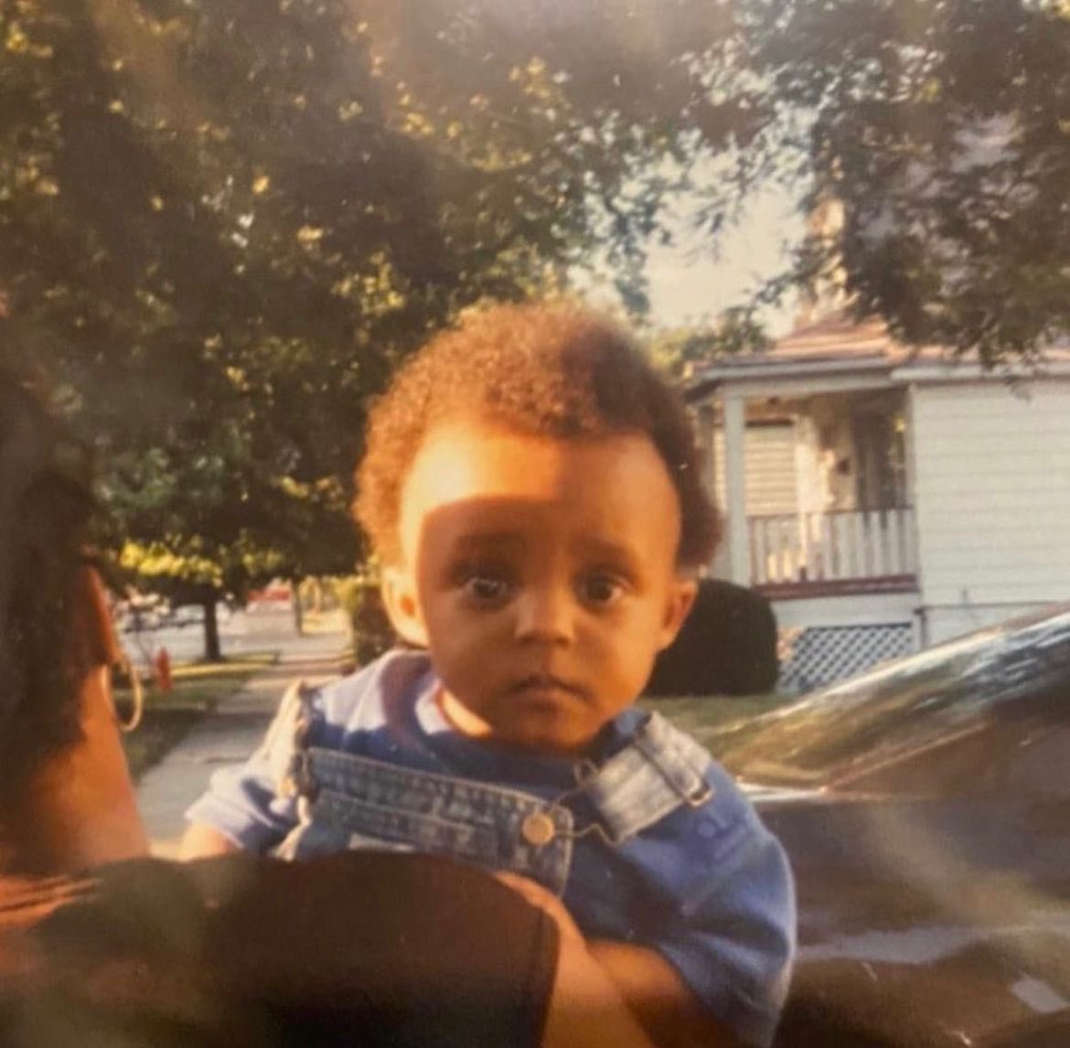 wrld_mag's tweet photo. Juice Wrld aurait eu 23 ans aujourd’hui 🎈

Un artiste unique au talent immense..repose en paix 🕊 

999💜 https://t.co/ehfqR8bpmx