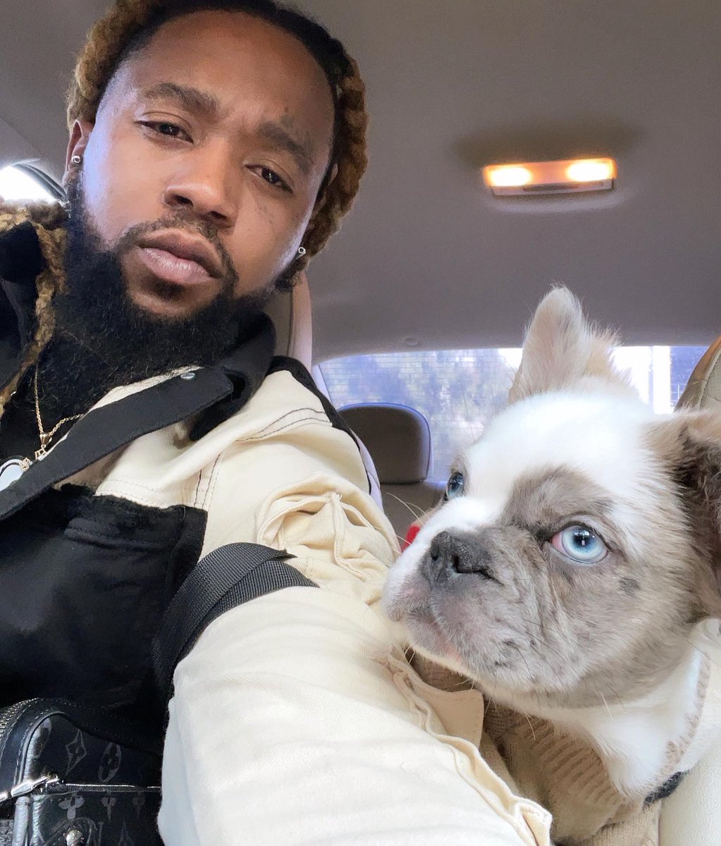 Mir_LuCre's tweet photo. 30 thousand dollars for a new Frenchie 💶 Imma mothafuckin boss wat they gone do with me 👿 https://t.co/6t9781FQ4N