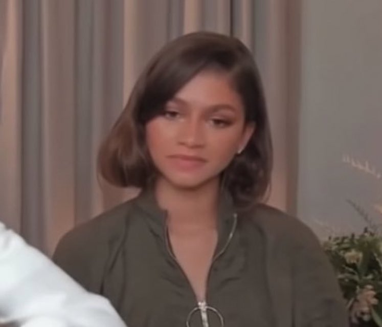 mrmedina's tweet photo. me looking at everyone share their end of the year music round-ups knowing my kids ruin mine https://t.co/StAa8kJHNp