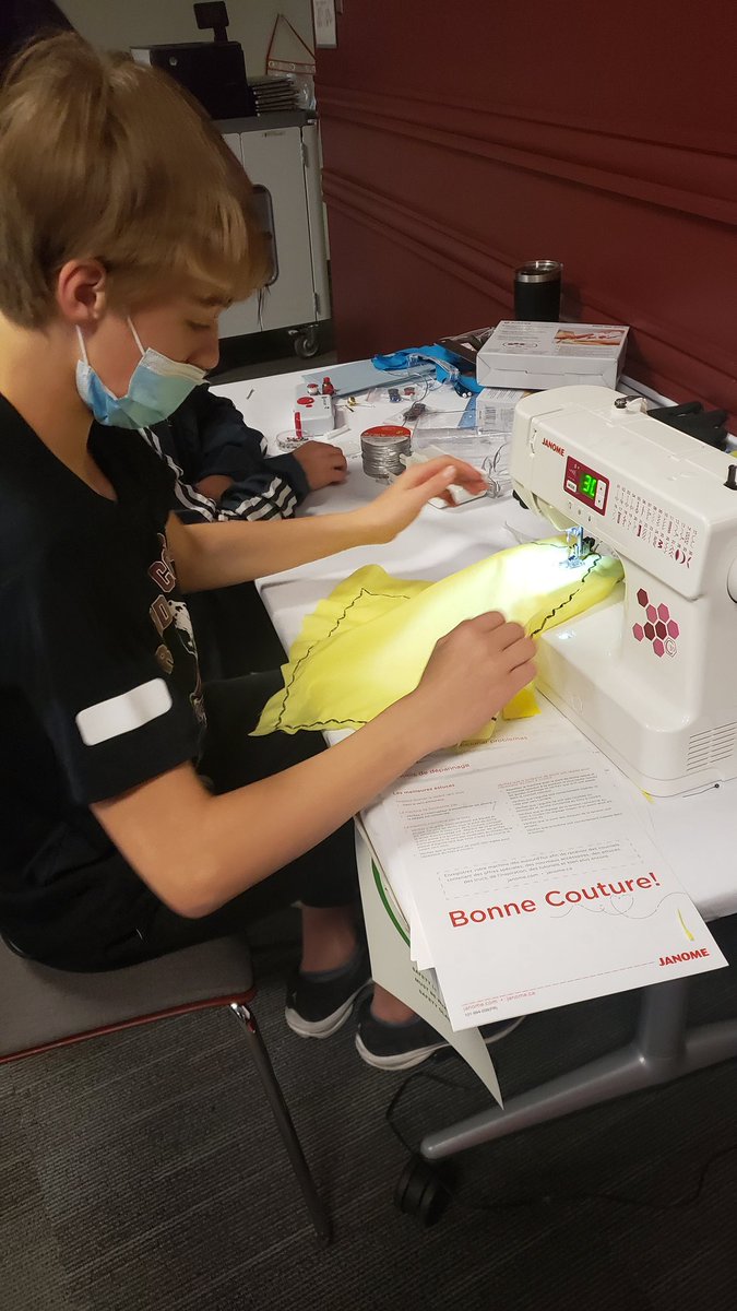 Putting our skills to the test with today's <a href="/skillsalberta/">SkillsCanadaAlberta</a> challenge! #innovate #WeAreRundle <a href="/mslisacorbett/">Lisa Corbett (she/her)</a> <a href="/RundleJrHigh/">Rundle College Jr. High</a>