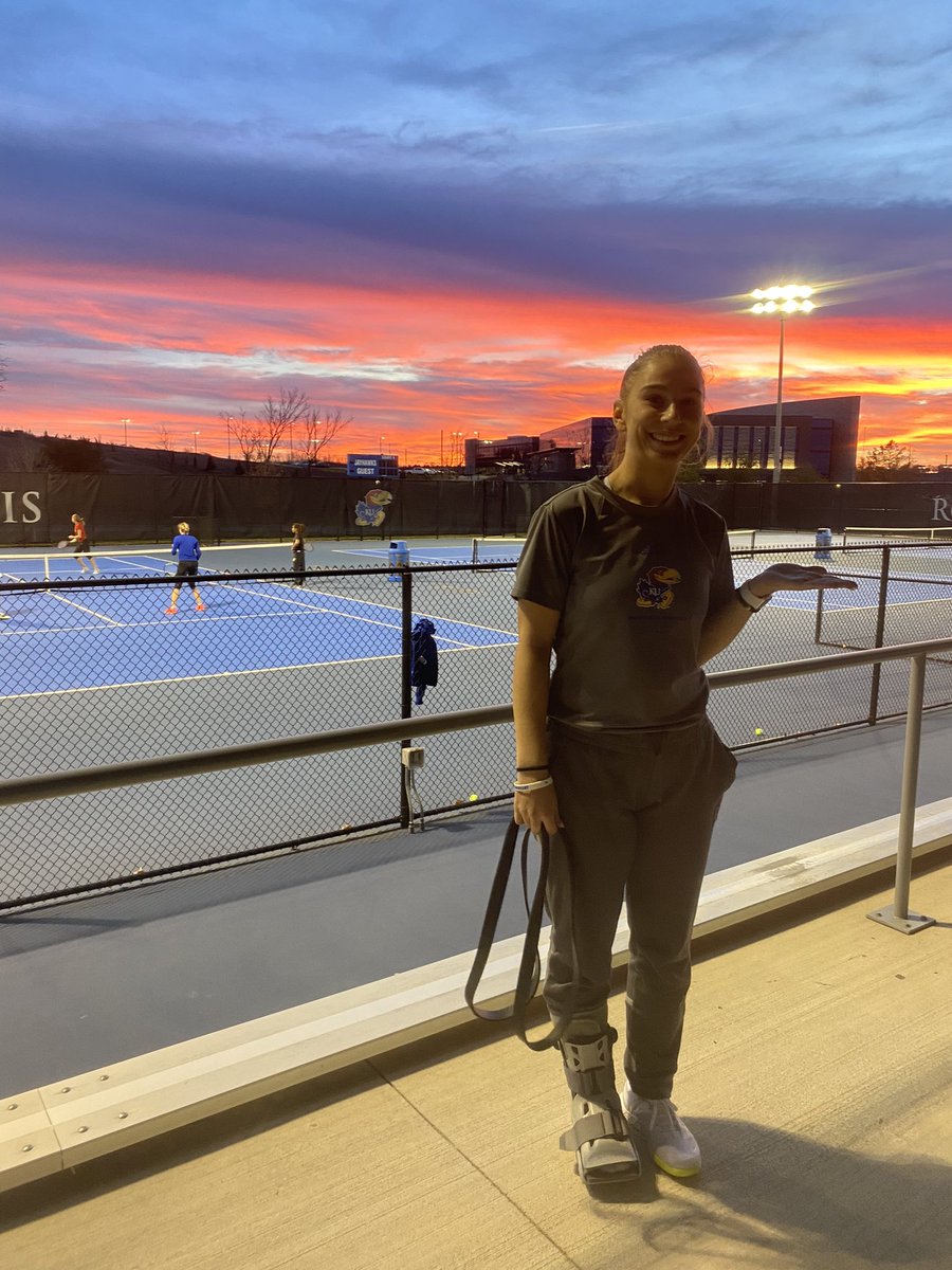 JayhawkSportMed's tweet photo. Rehab with a view! Woooow 🤩 https://t.co/5vnz0qjFH3