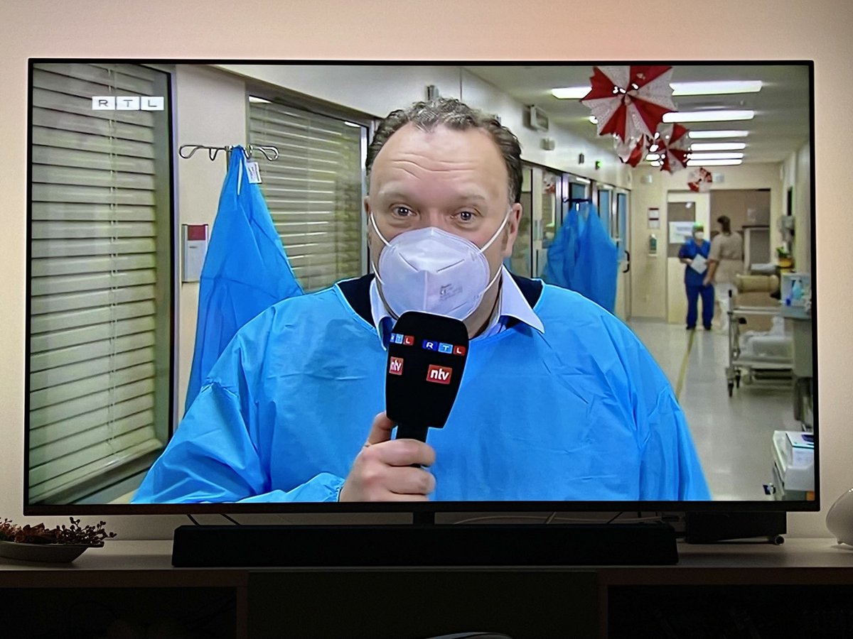 Just saw this on the news - Umbrella Corporation decoration in a German hospital 😬
⁦<a href="/ResidentEvil/">Resident Evil</a>⁩