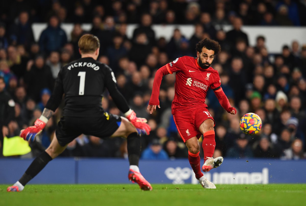 Mo Salah has registered 12 goals and six assists in his last 12 #PL matches 🇪🇬👑

#EVELIV | <a href="/LFC/">Liverpool FC</a>