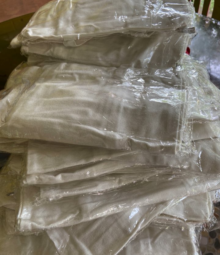 enhalite_'s tweet photo. { #liteupdates }

good day !! the bags arrived na po, will start the printing process now. hopefully by next week, tapos na siya. thank you so much !! 🤍 https://t.co/brD7PsrX2r