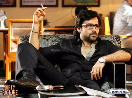 Insaan ka jab waqt achcha hota hai tab logon ko uske phatte kapde bhi stylish lagte hai ... jab taste badalta hai tab wohi log uske kapde phadne lagte hai!!! 
#10YearsOfTheDirtyPicture 

@emraanhashmi @vidya_balan #NseeruddinShah @TusshKapoor @rajatsaroraa @milanluthria