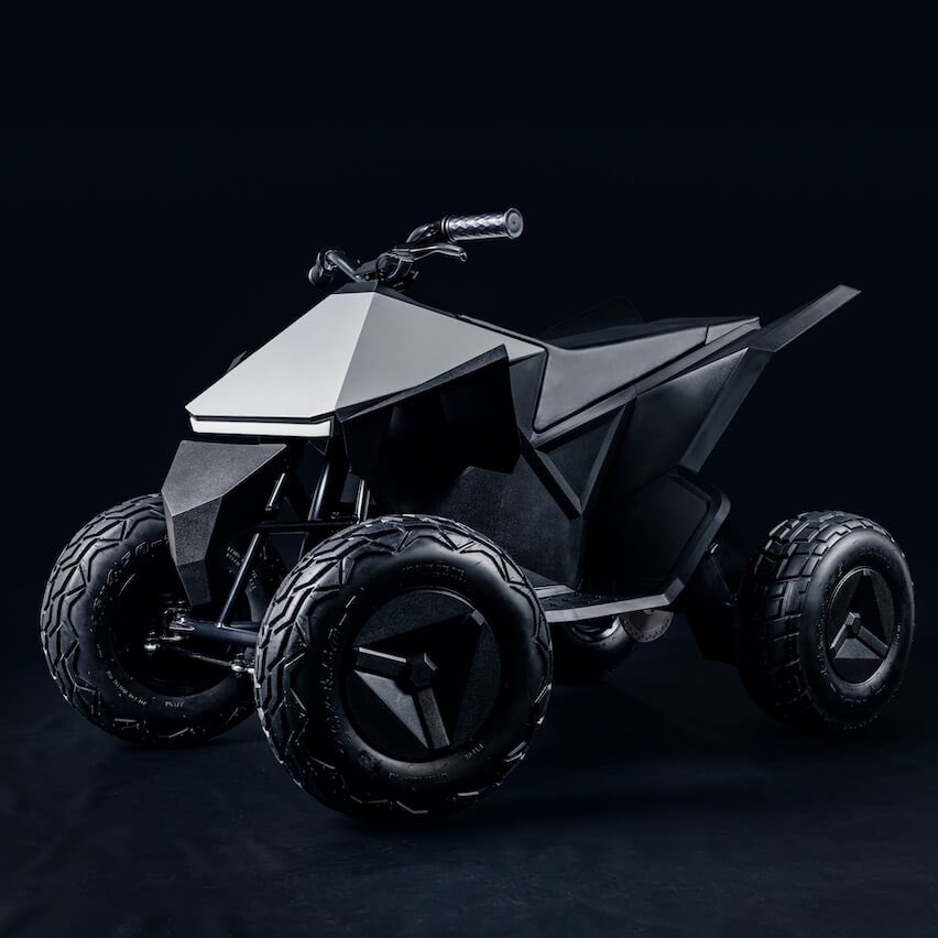 SawyerMerritt's tweet image. BREAKING: Tesla has launched the Cyberquad for Kids at $1,900.

• Steel frame
• Adjustable suspension with rear brake disks 
• LED light bars
• 15 mile range 
• Configurable top speed of 10 MPH

Link: shop.tesla.com/product/cyberq…