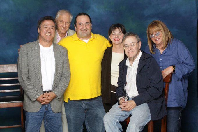 eddie mekka net worth laverne shirley star s fortune explored as he passes away at 69