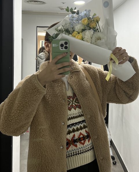 #YUJIN from ive fancafe update