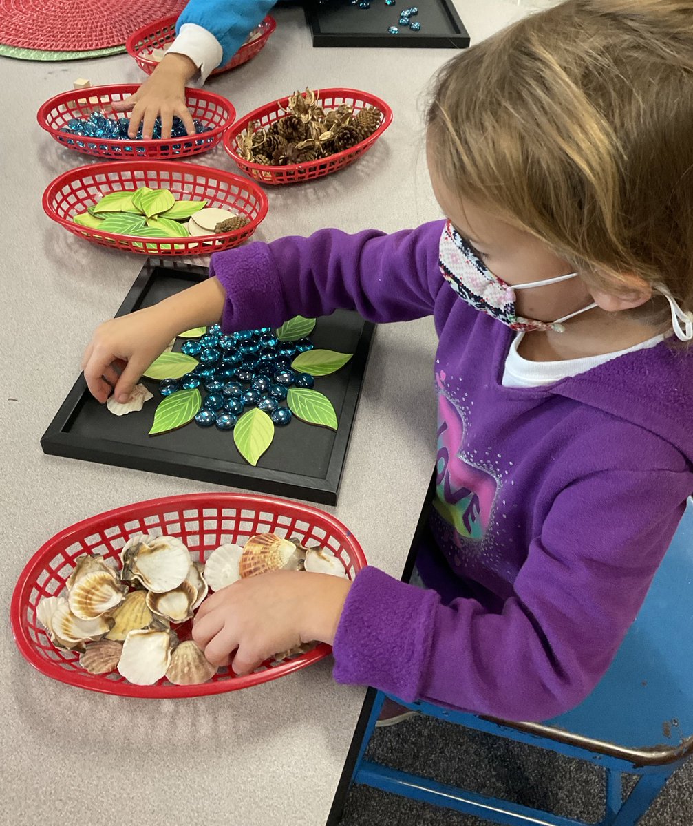 diggyart_dentel's tweet image. Give kids some materials, let them freely explore, and they will show you just how amazing they are! From loose parts mandalas to puzzle piece ice cream cones! Beautiful artworks by kinderartists! #ChooseJoyNCSD #ArtMatters