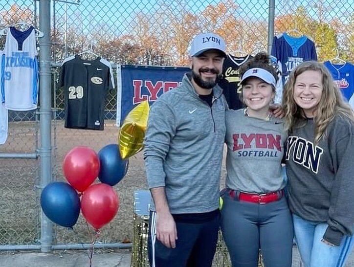 LyonScotsSB's tweet image. Congratulations to Anna Voth signing her National Letter of Intent! #futurescot