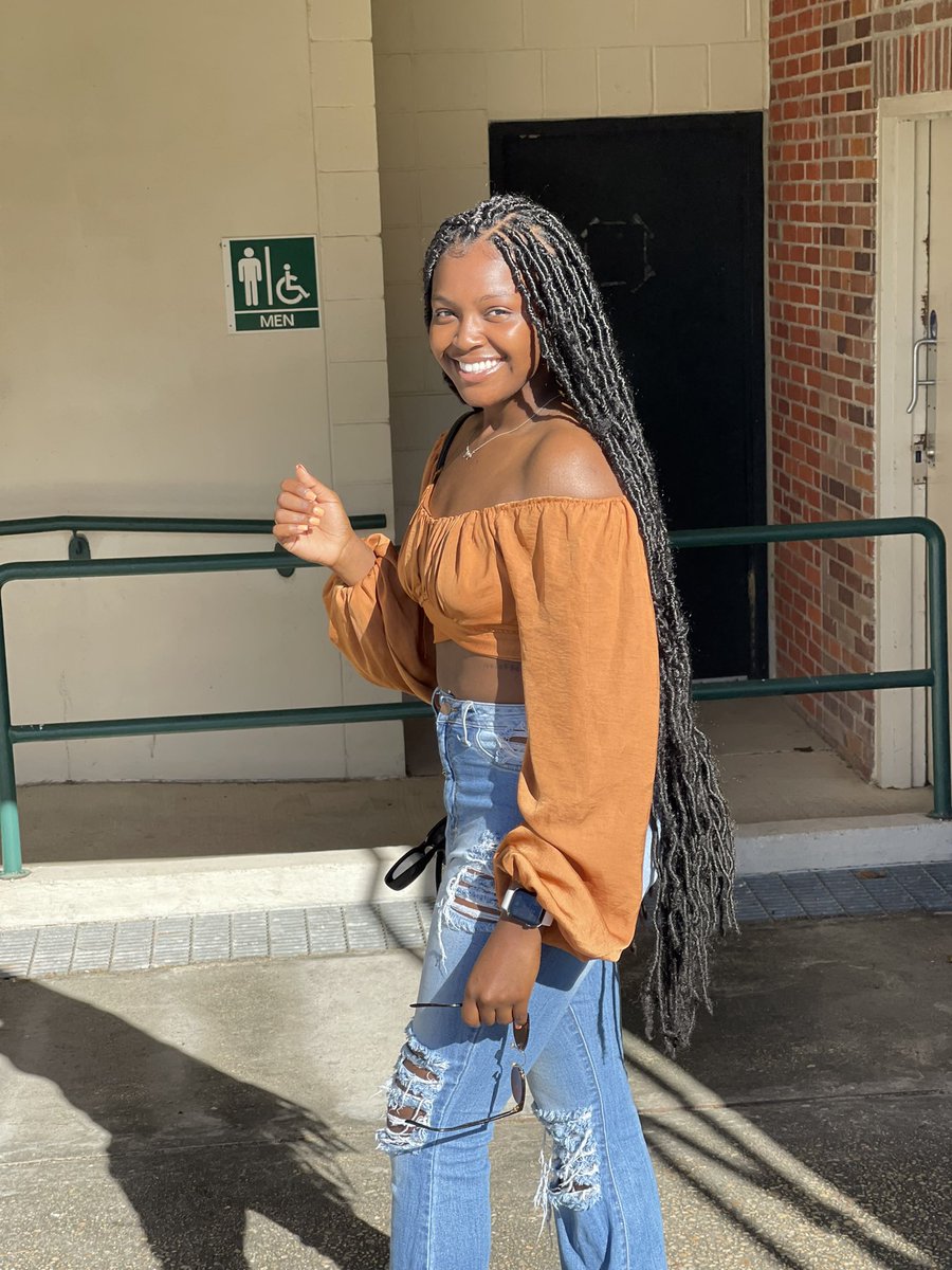 AniyahLagarde's tweet photo. Dump.. https://t.co/CqCisnVOzW