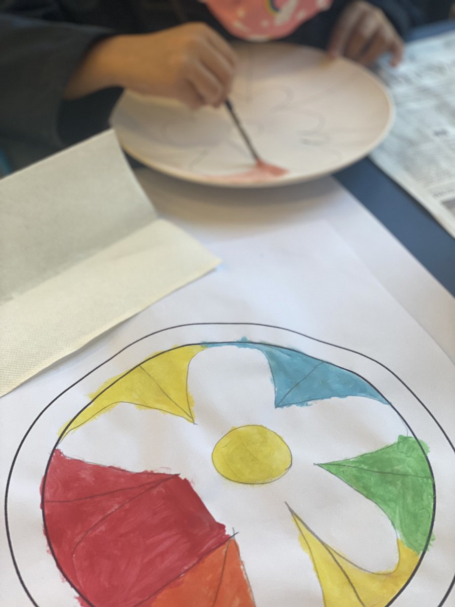 HarrowHKArt's tweet image. We are so excited to welcome the Year 2 pupils into the upper school art rooms today to turn their fabulous Clarice Cliff inspired designs into functioning ceramics! We can’t wait to see how these turn out! @HarrowHKLS @HeadHarrowHK @Harrow_HK #learningcollaboratively