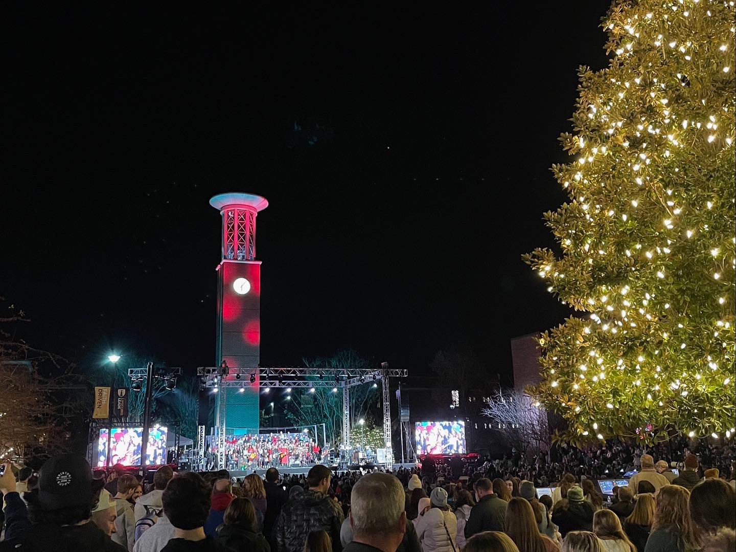Lipscomb University Christmas Tree Lighting 2022 Tweets With Replies By Amy Grant (@Amygrant) / Twitter