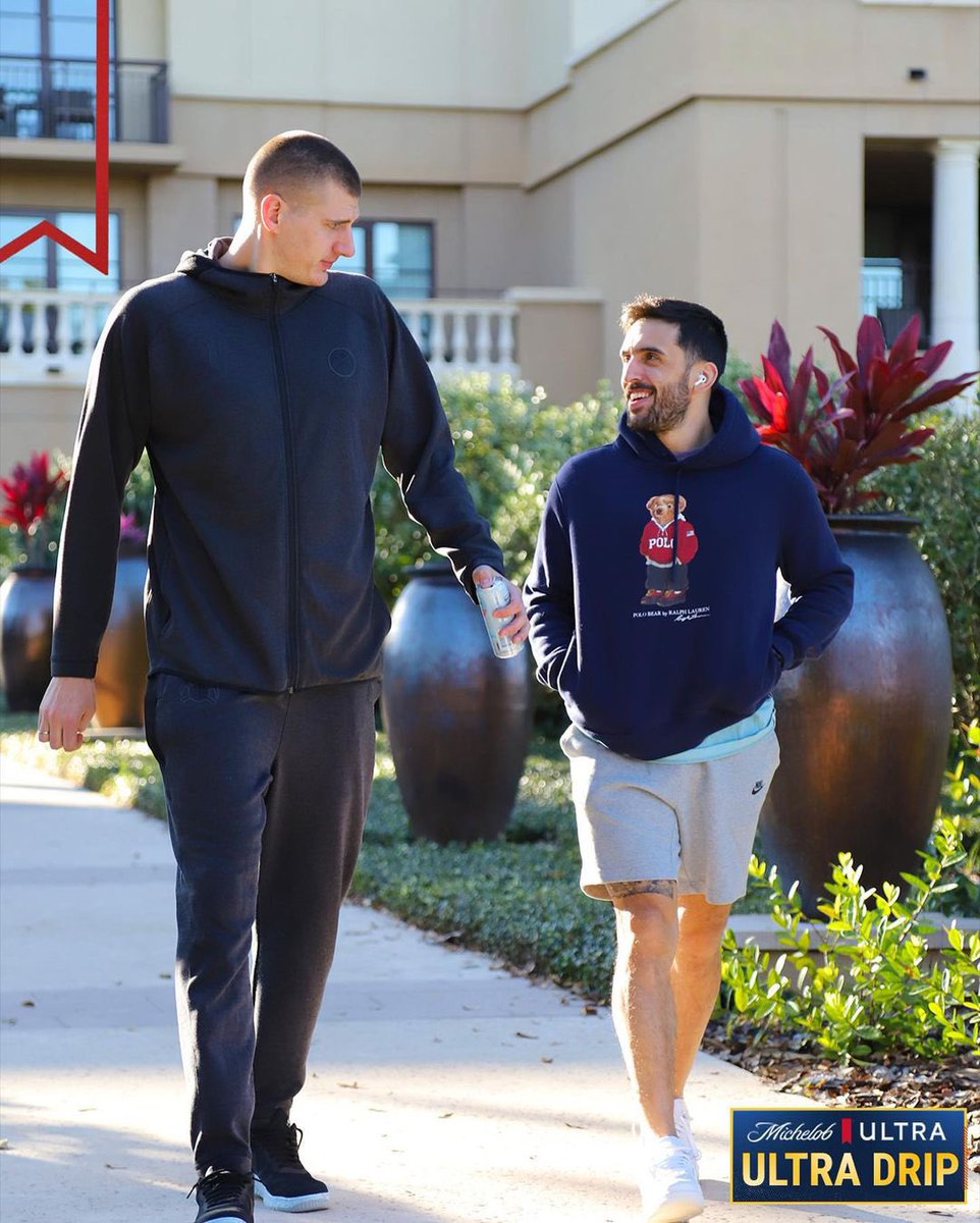 📻 AHORA

🏀 Nos metemos en la información de la #NBA, de la mano de <a href="/GianToffoletto/">Gian</a>