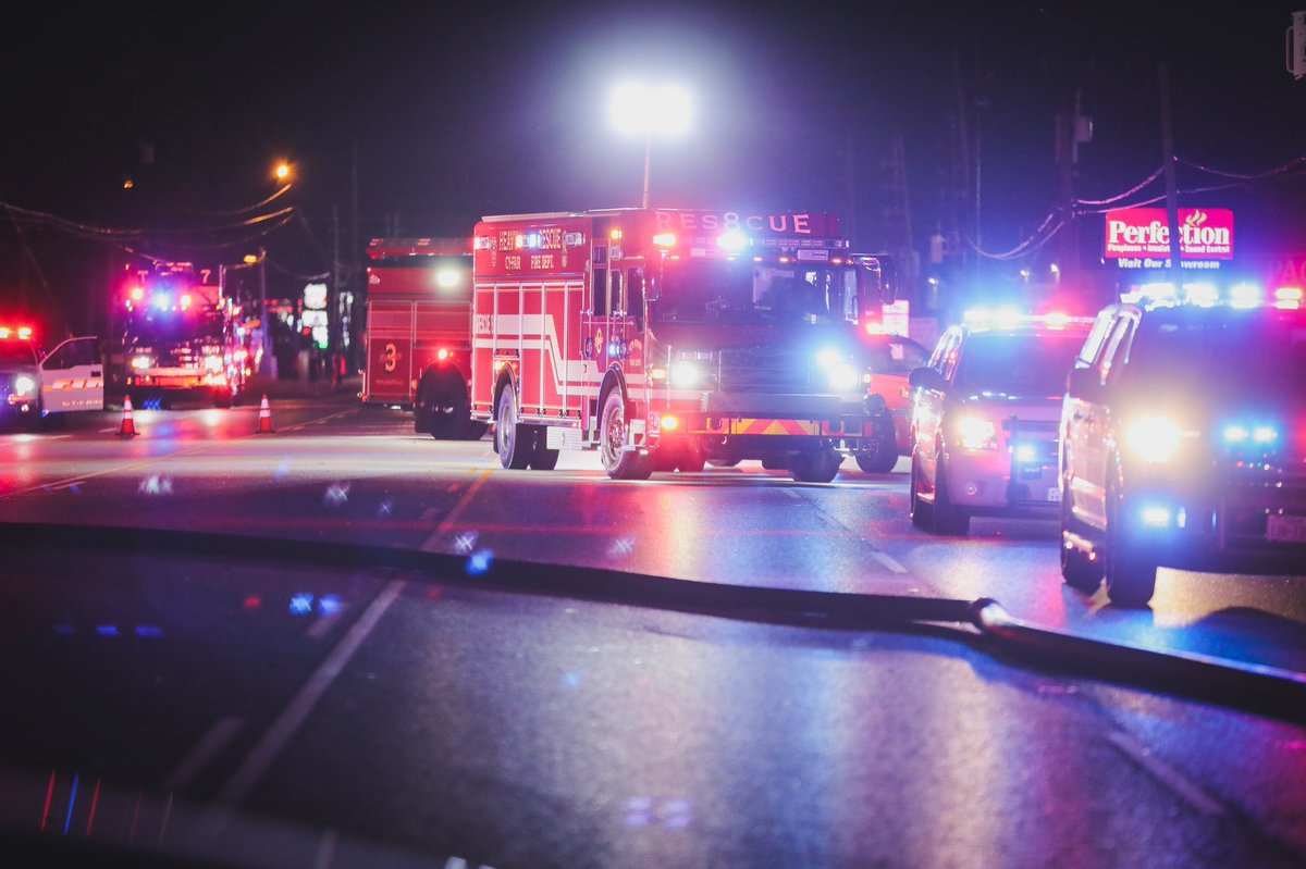 cyfairfd's tweet photo. Crews respond to a large trash fire at a recycling facility in the 6600 block of N. Eldridge Pkwy Wednesday night in Houston. @hcfmo is responding to the scene to investigate. All lanes of Eldridge remain closed to traffic. 

Photo: Capt. Daniel Arizpe, PIO/ #cyfairfd #hounews https://t.co/WtL66CfPTe