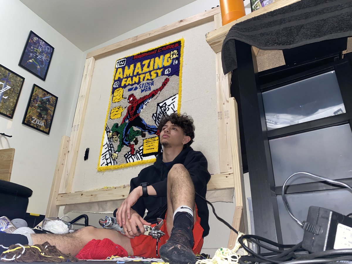 MatPerez7's tweet photo. 20+ hours. My biggest and best rug; multi-textured Spider-Man Comic.
Please, share my work and my business. It costs $0 to share, but helps me out tremendously! Love you all ❤️🕷🕸
@SpiderMan @TomHolland1996 #NoWayHome  #CustomThreads https://t.co/CelrhtlEKg