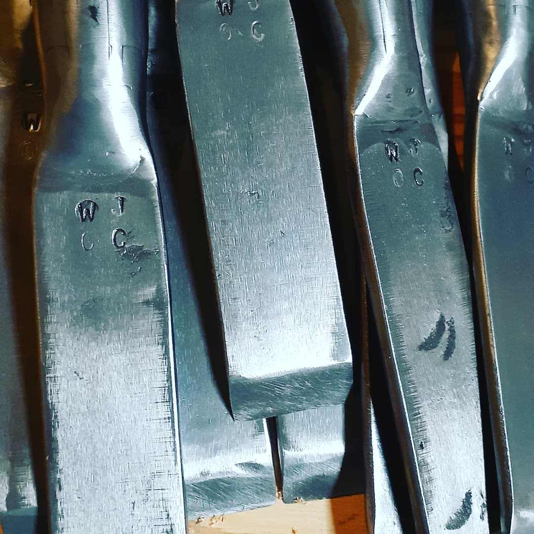 Ice chisels? Ya I have a few in stock...

#whiskyjackoutdoorco #coldsteel #5160 #icechisel #wintertrekking #stophibernating #liveoutdoors