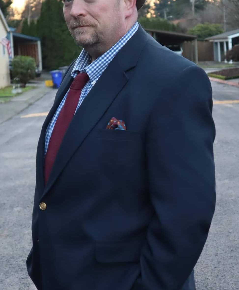 BluCollarGent's tweet photo. Pants by @DestinationXL 
Shirt by @IZOD 
Shadow-striped socks, pocket square, &amp; grenadine tie by @gentsgazette 

#bigandtallmensattire #bigandtallmensfashion #bigandtallmenswear #bluecollarvalues #gentlemanlystandards #thebluecollargentleman https://t.co/CBn4yf9xb1