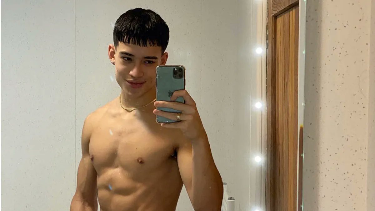 socialitelife's tweet photo. Did you miss #MaleModelMonday? We have photos of 

#LukeAllen
@mavericksmanner
#DarnellEdwards
@florian_macek
#StefanPollmann
@ChristianHogue_
@L_Bernardiny
@KyleKleiboeker
#DelaneyOrtiz
@pedrosoltz

See the pics: https://t.co/bzCBg9IW8P https://t.co/wV4AwW8oqm