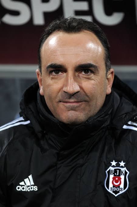 Carlos Carvalhal, um desejo antigo e a mais provável realidade do Flamengo.
Thread escrita por mim e <a href="/felipemartiins_/">Felipe</a> 
Segue o fio 🧵
