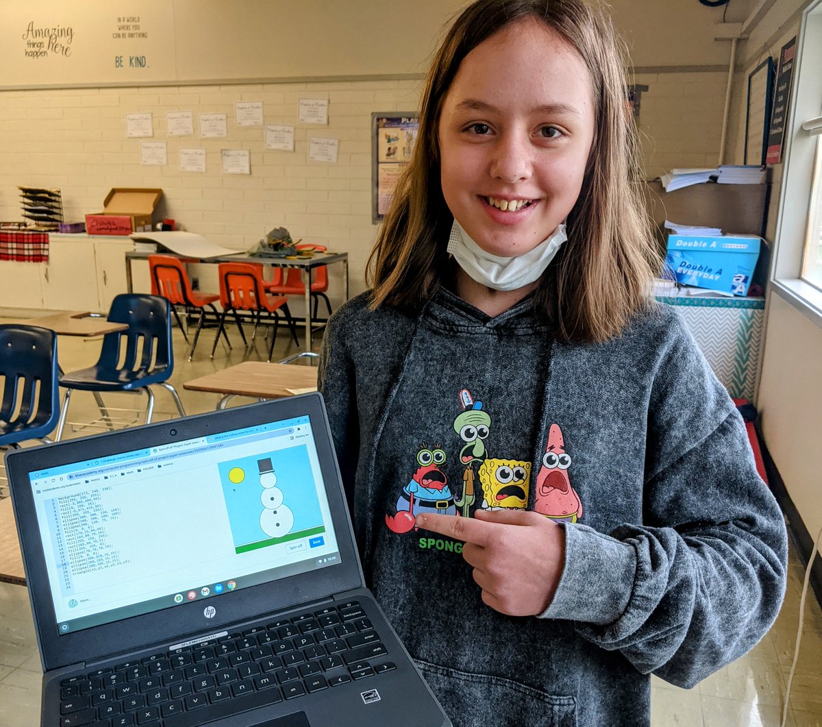 FMSCavaliers's tweet photo. Sixth grader Mikaylyn (Elice) Hoadley showing off her snowman and background made through Khan Academy's Hour of Coding after she finished her math assignment. https://t.co/Wp1opP96R4
