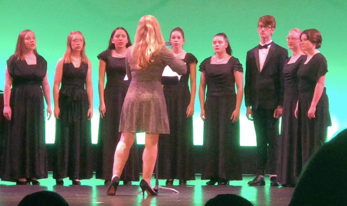 DanielOtt40's tweet photo. Christmas @fatherryan   Honors Choir knocking it out of the park!  Proud of our daughter far left and the whole group!! https://t.co/w2TA7sPZsn