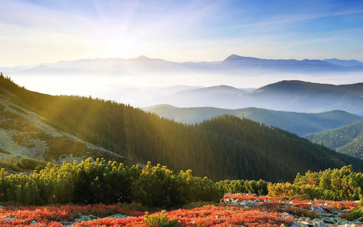 Keu kz. Алтай (Белокуриха) красивый рассвет. Рассвет в горах. Пейзаж горы. Утро в горах.