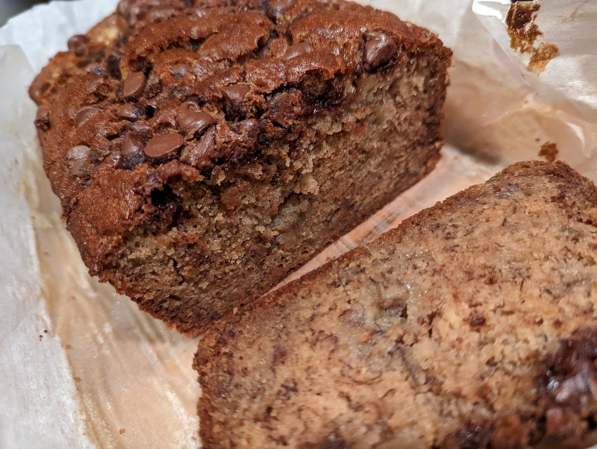 kadaan's tweet photo. Sometimes I swear @Kadderin leaves bananas on the counter instead of eating them so I make banana bread. Not complaining. https://t.co/C8H1RYhEqj