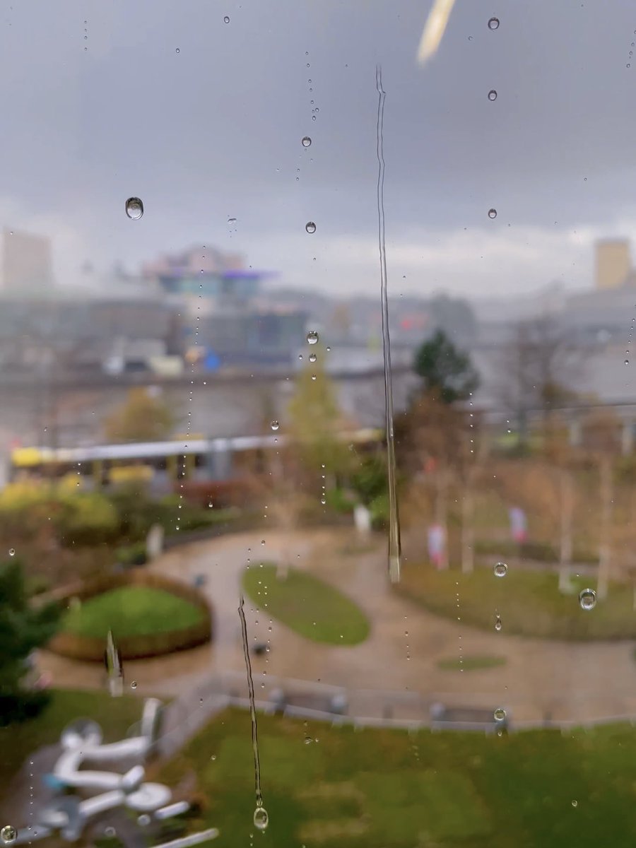 anouskamedia's tweet photo. rainy day planning and shooting VTs today in media city... https://t.co/mU9e8A4wqN