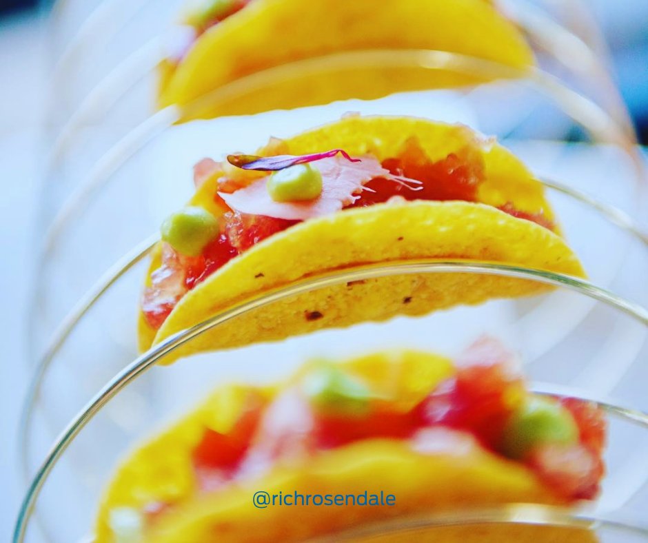 Floating tuna, togarashi tacos.
.
#_artofcooking_
#cockandcleaver
#chefsroll
#professionalchefs
#michelinstars
#culinarytalents
#gourmetdinner
#artonaplate
#foodartchefs
#chefoninstagram
#thebestchef
#chefs_eye
#gourmetartistry
#paintingfood
#chefsplating
#finedininglover