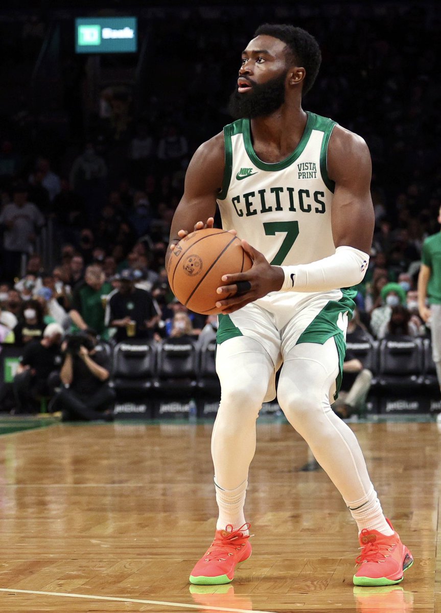 X \ Nick DePaula على X: So far this season, Jaylen Brown has also played  in Nike, Adidas, New Balance and Currys.