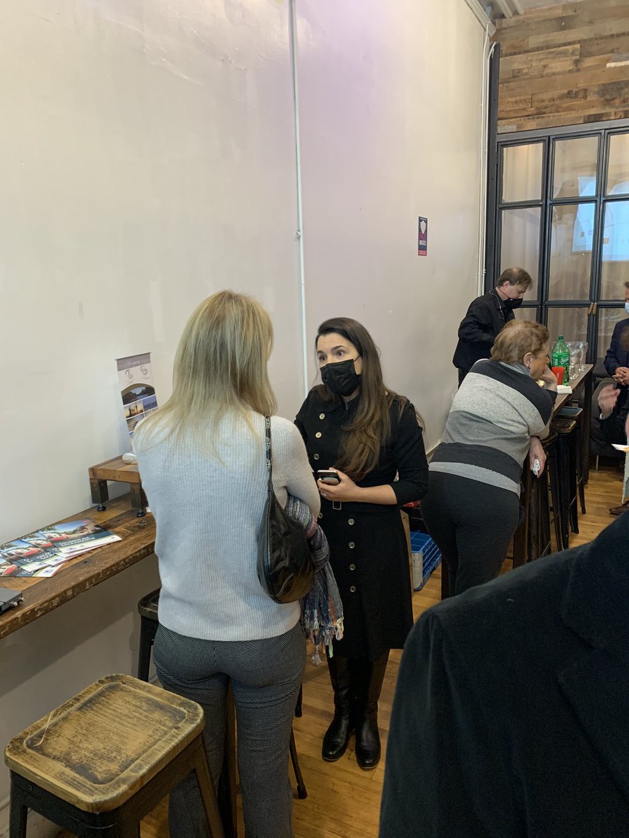 Y llego el día de regresar…a conquistar mercados, a mostrar lo mejor de Uruguay, a comenzar a hacer negocios. Gracias a <a href="/CopaAirlines/">Copa Airlines</a> y <a href="/Uruguay_Natural/">Uruguay Natural</a> por trabajar juntos para lograrlo y al Consulado General de Uruguay en NYC por su apoyo #encontrarnosparapotenciarnos