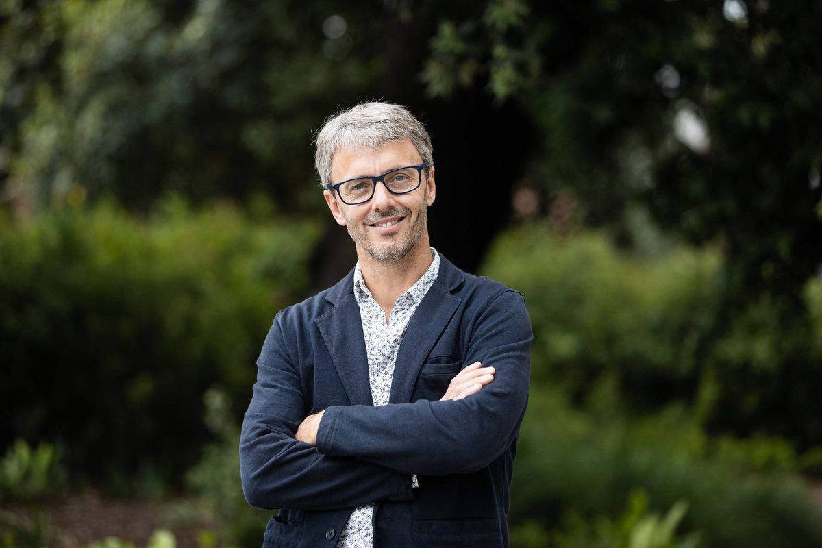 For the first time, #AI has been used to help prove or suggest new mathematical theorems in the complex fields of #KnotTheory &amp; #RepresentationTheory. Results published in <a href="/Nature/">nature</a> journal paper co-authored by <a href="/Sydney_Uni/">University of Sydney</a>'s Professor Geordie Williamson. bit.ly/31hKSYx