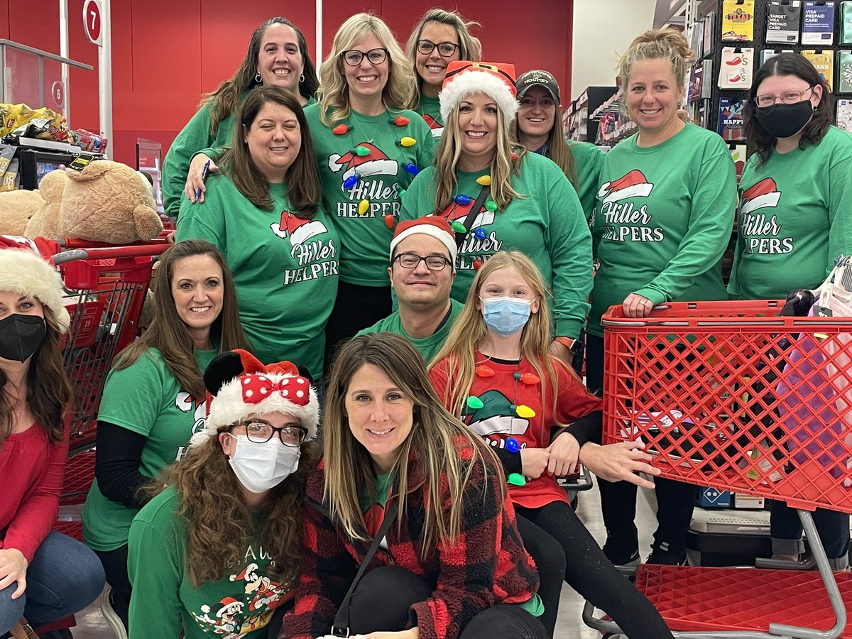 Tonight, selfless middle schoolers and their teachers gave their time to shop @Target for fellow students in need. Hiller Helpers reminds us to think of others and to embrace the magic of the holiday season. @CouncilTms @TMSTrinityPride @TRINITY_MLUCAS #hillerpride