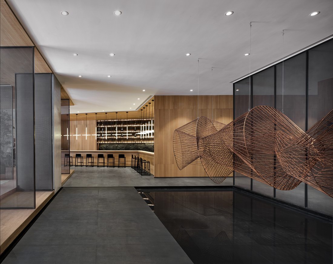 YIandMU's tweet photo. HANWANG TINGQUAN SMALL TOWN
The lifestyle and arts lounge by YI+MU is a three-story building among the project’s commercial lane. The interior space is based on the concept of well-being, with references to the profound culture of the Han dynasty.#interiordesign #architecture https://t.co/Yn6HBzrsiW