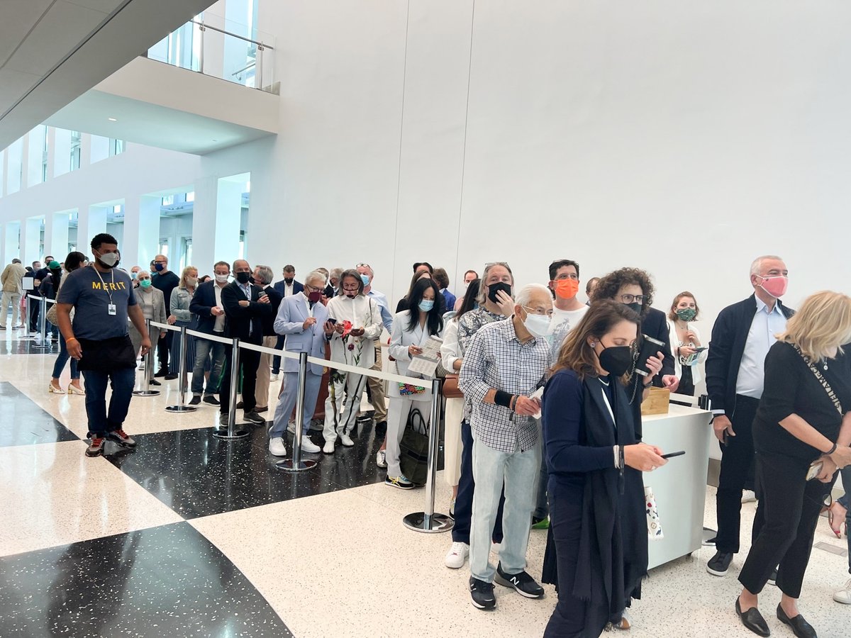 Unfazed collectors drive strong sales on the first day of Art Basel Miami Beach 2021, writes Bloomberg (<a href="/business/">Bloomberg</a>).

Read more: bloom.bg/31nwxcw