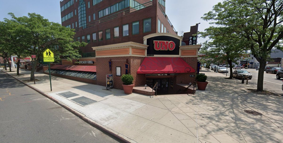 bkreporter's tweet photo. UNO Pizzeria &amp; Grill takes its last order
https://t.co/2D4OalB9Hm https://t.co/uJrSeDpp7G