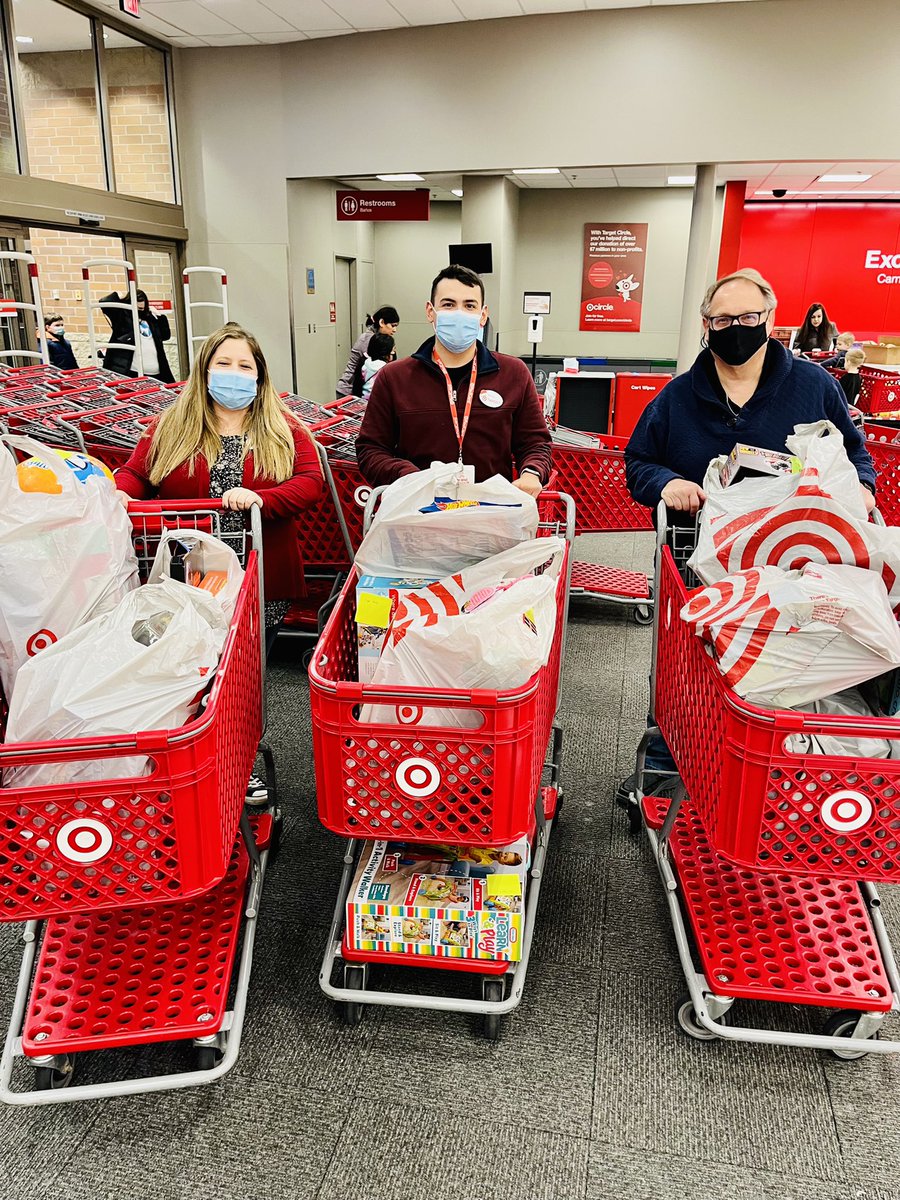Alesha (@a_men621) on Twitter photo What an amazing outpouring of generosity from our 5 NWI stores! Each store shopped & donated toys for the kids at St. Jude. Bob was so grateful! ๐๐ @ErinHostinsky <a href="/mmarie276/">Manda</a> @hasty_sarah28 <a href="/DaisyR34/">Daisy Rivera</a> <a href="/cmedina_tgt/">Claudia Medina</a> <a href="/Juli_Rojas0731/">Juli Rojas</a> What an amazing outpouring of generosity from our 5 NWI stores! Each store shopped & donated toys for the kids at St. Jude. Bob was so grateful! ๐๐ @ErinHostinsky <a href="/mmarie276/">Manda</a> @hasty_sarah28 <a href="/DaisyR34/">Daisy Rivera</a> <a href="/cmedina_tgt/">Claudia Medina</a> <a href="/Juli_Rojas0731/">Juli Rojas</a>